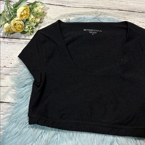 Beyond Yoga Darkest Knight Spacedye What's The Scoop Bra Top - Picture 4 of 7